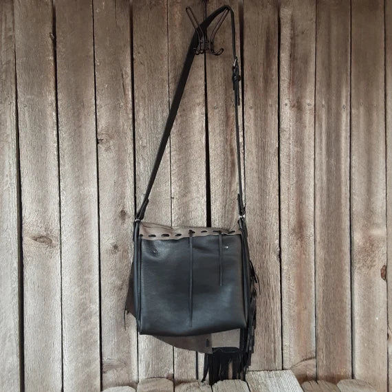 Leather Crossover Messenger Handbag - leatherbyanka