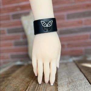 Handmade Leather Butterfly Bracelet - leatherbyanka